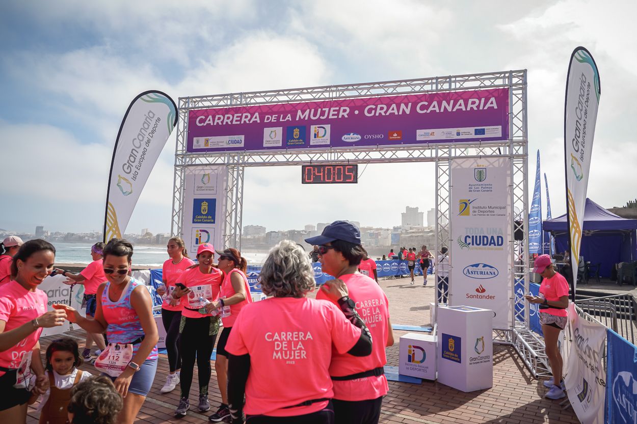 Las fotos de meta de la Carrera de la Mujer de Gran Canaria 11 39 16 15701 O