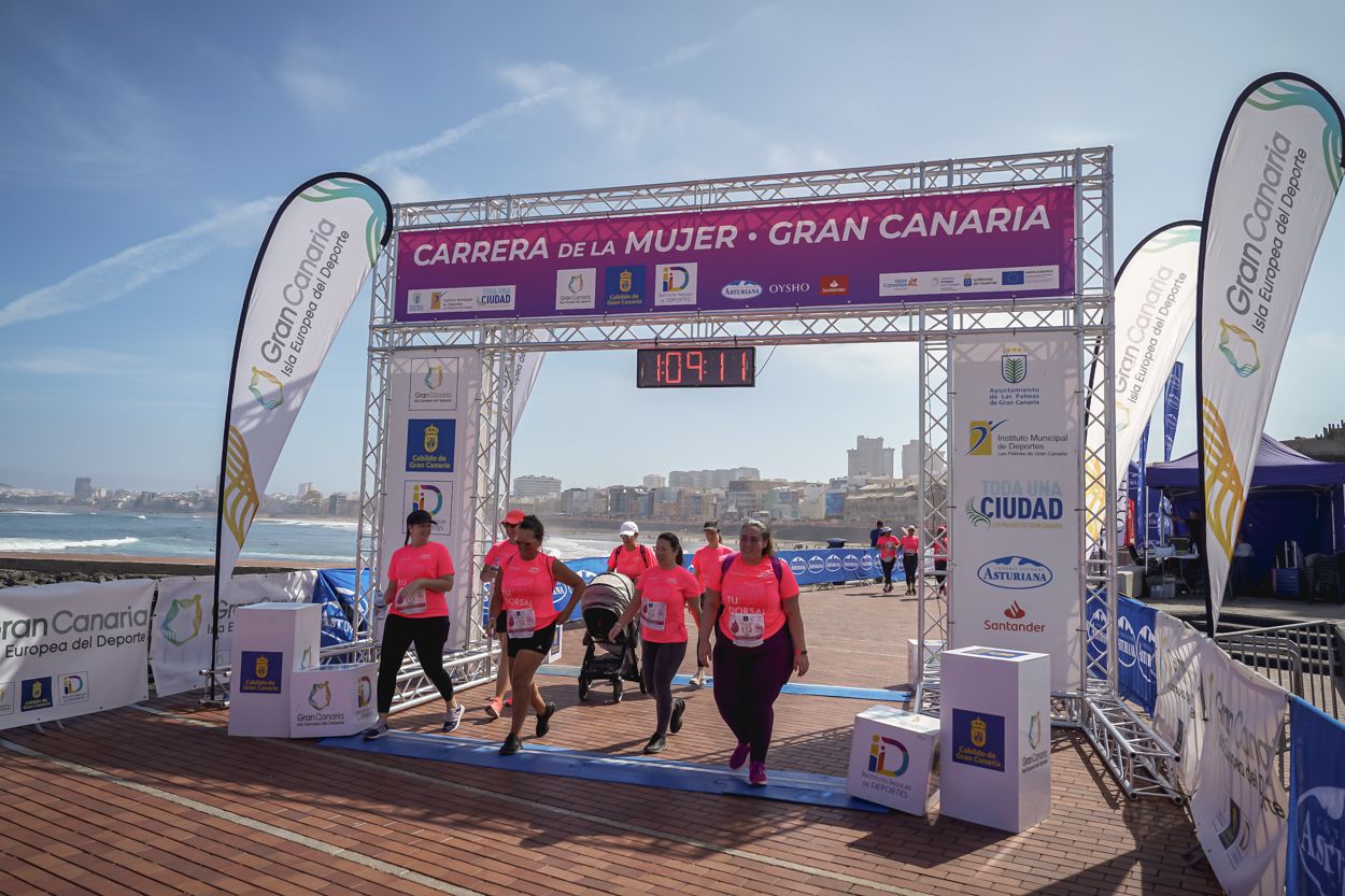 Las fotos de meta de la Carrera de la Mujer de Gran Canaria 12 08 22 15701 O