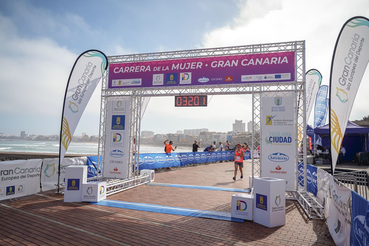 Las fotos de meta de la Carrera de la Mujer de Gran Canaria11 31 12 15701 O