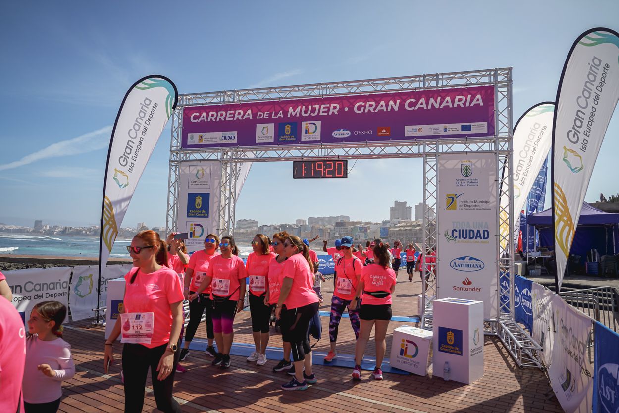 Las fotos de meta de la Carrera de la Mujer de Gran Canaria 12 18 31 15701 O