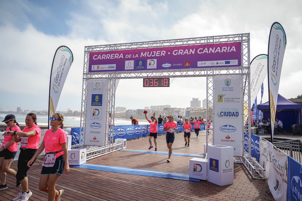 Las fotos de meta de la Carrera de la Mujer de Gran Canaria 11 35 29 15701 O