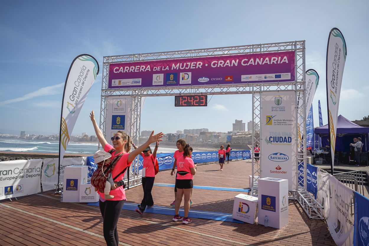 Las fotos de meta de la Carrera de la Mujer de Gran Canaria 12 23 34 15701 O