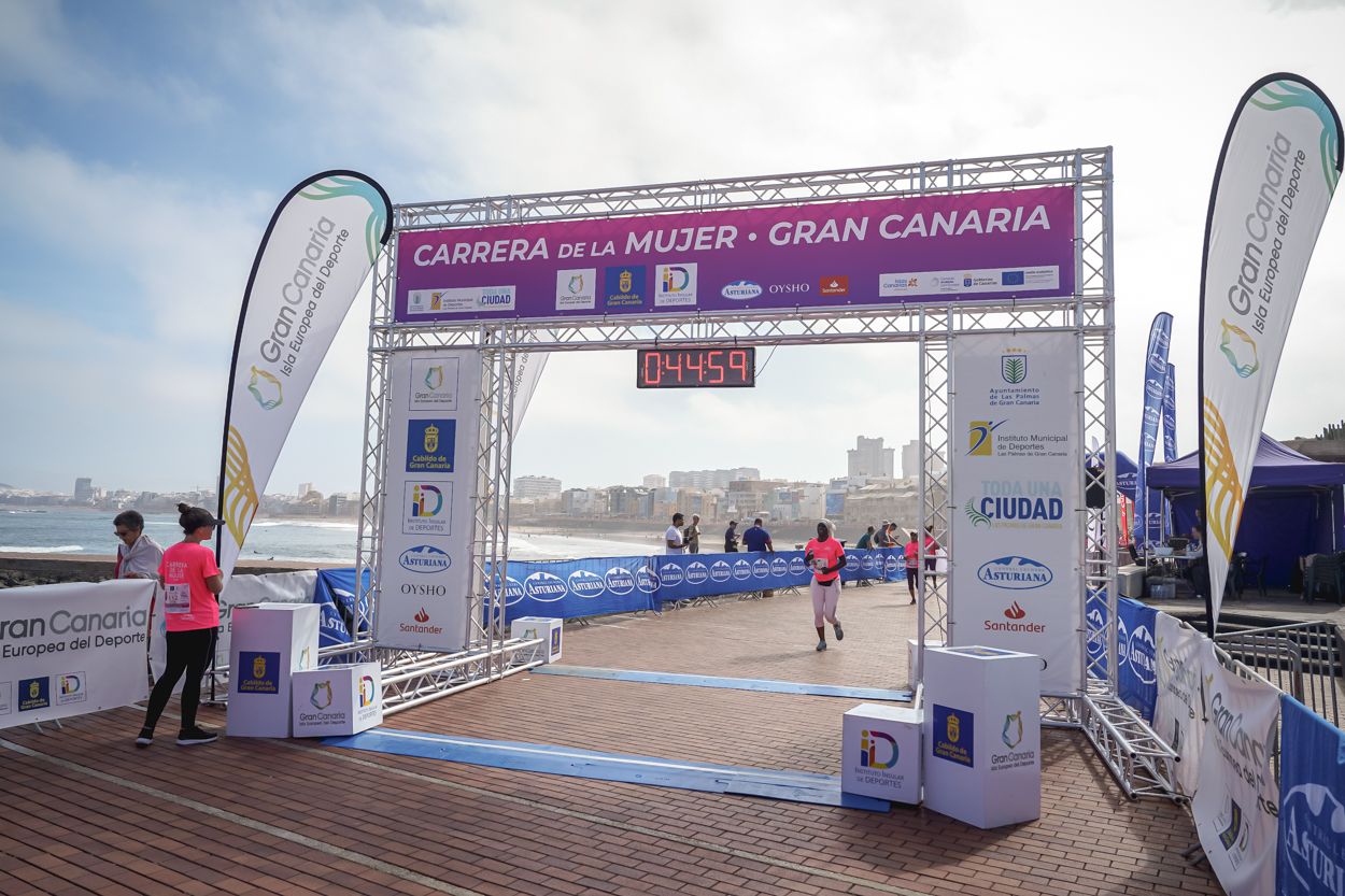 Las fotos de meta de la Carrera de la Mujer de Gran Canaria 11 44 10 15701 O