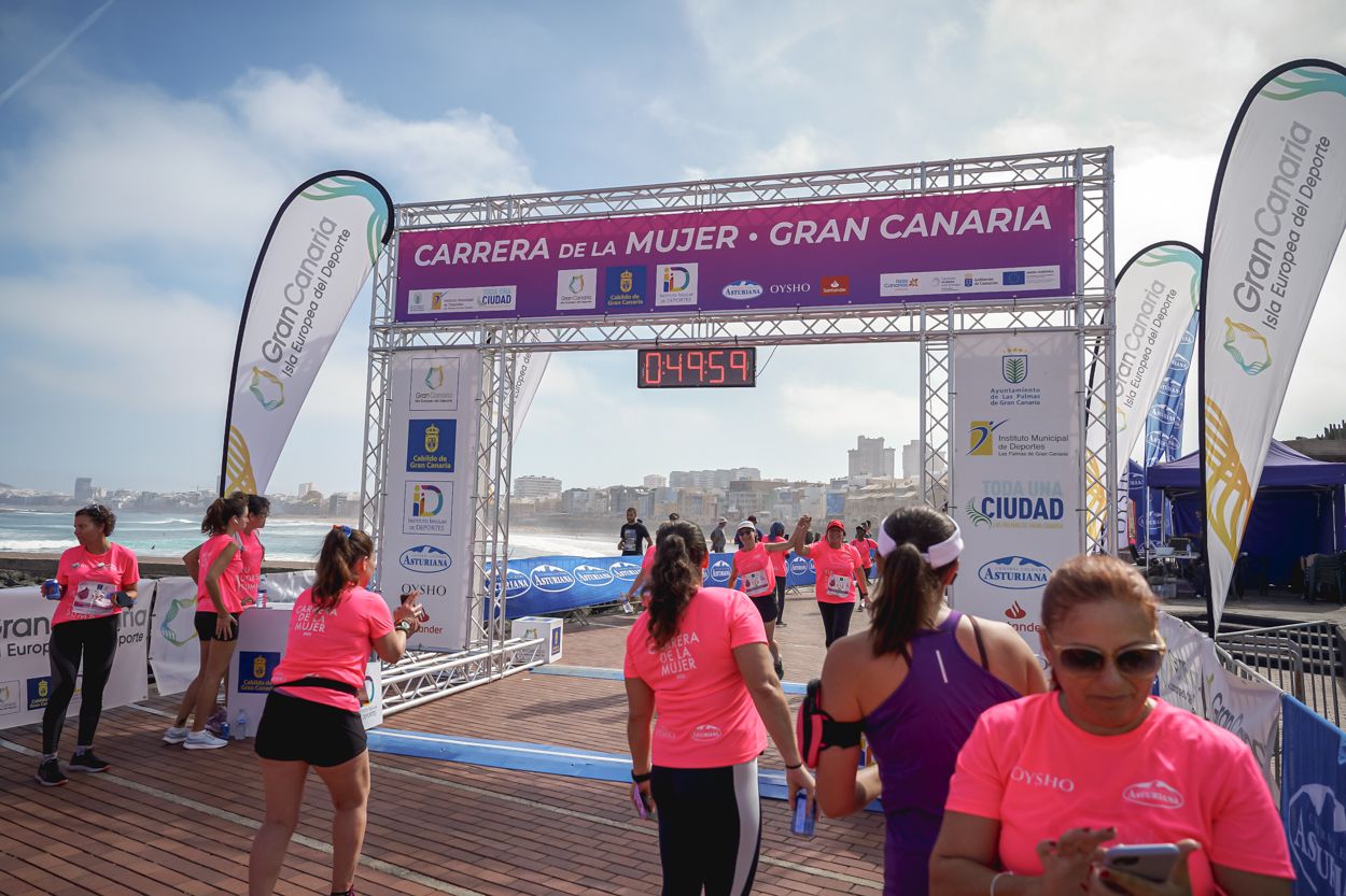Las fotos de meta de la Carrera de la Mujer de Gran Canaria 11 49 10 15701 O