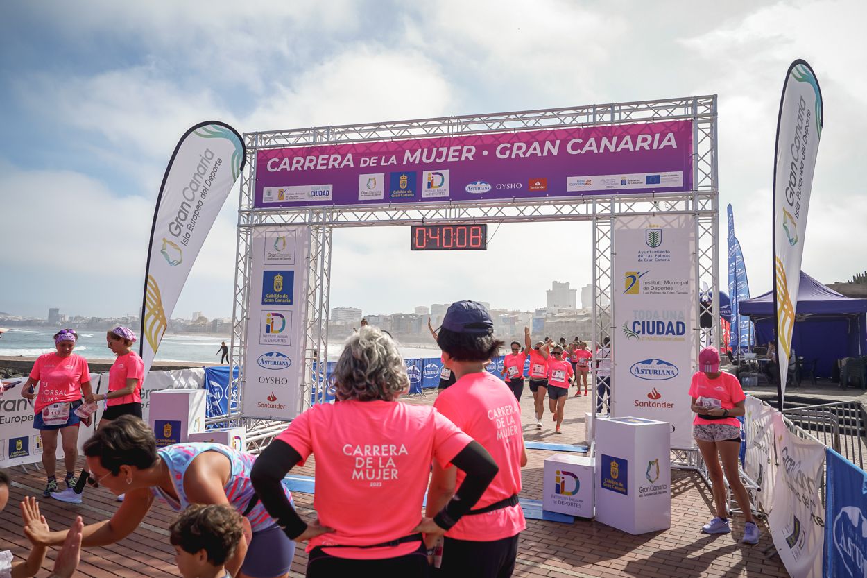Las fotos de meta de la Carrera de la Mujer de Gran Canaria 11 39 19 15701 O