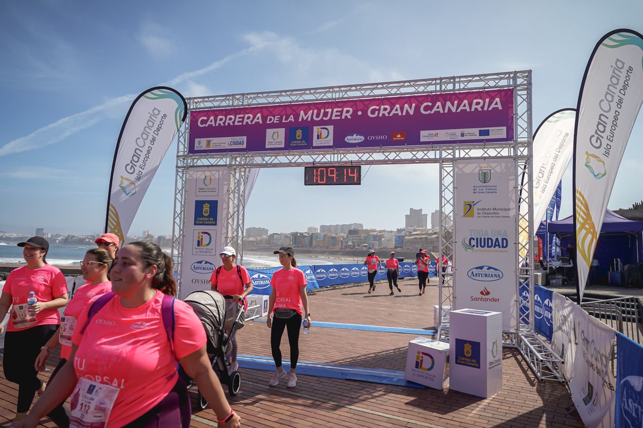 Las fotos de meta de la Carrera de la Mujer de Gran Canaria 12 08 25 15701 O