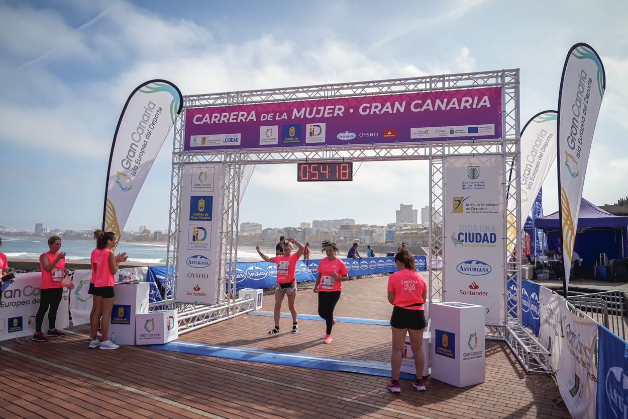 Las fotos de meta de la Carrera de la Mujer de Gran Canaria 11 53 29 15701 O