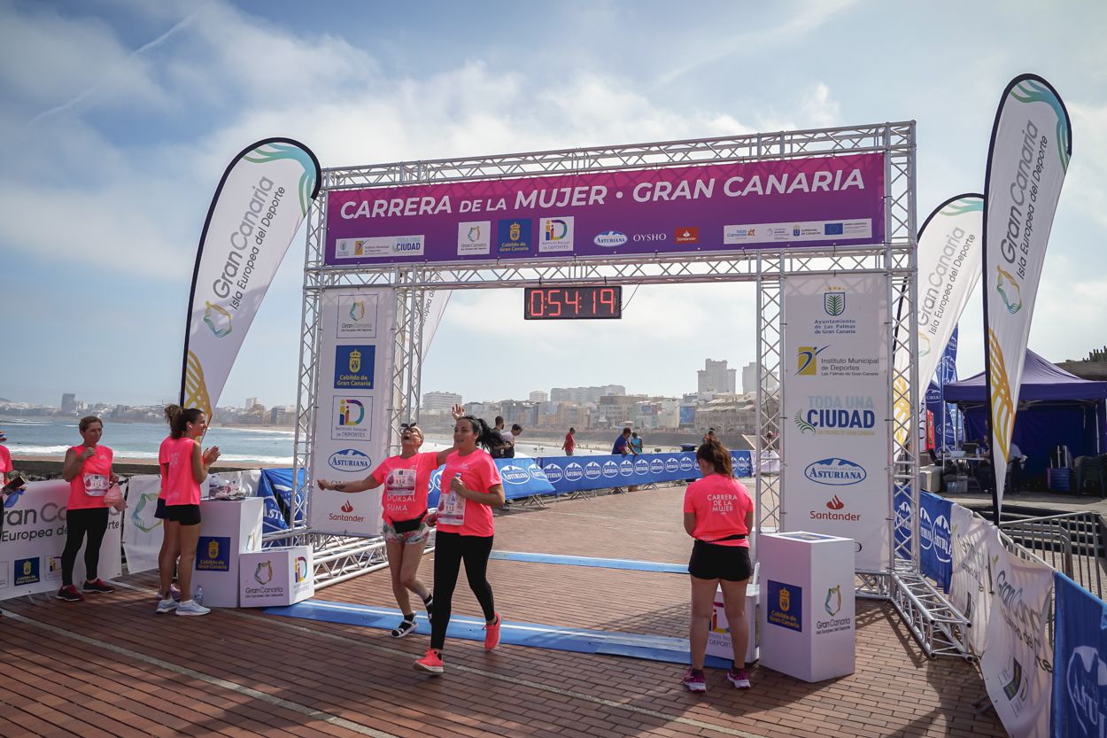 Las fotos de meta de la Carrera de la Mujer de Gran Canaria 11 53 30 15701 O