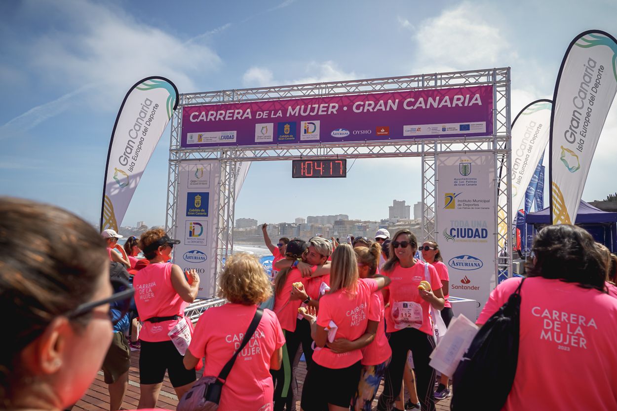 Las fotos de meta de la Carrera de la Mujer de Gran Canaria 12 03 28 15701 O