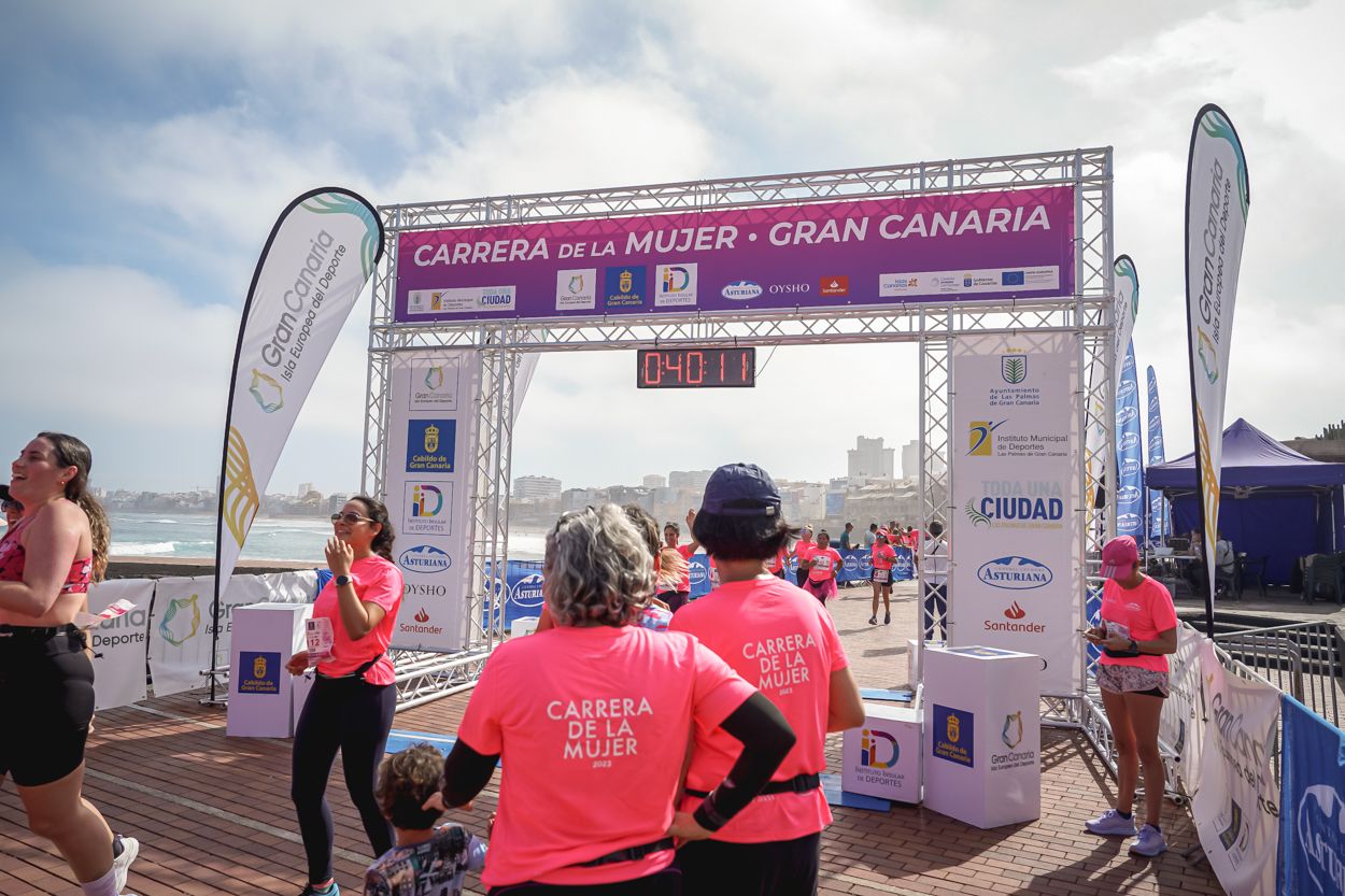 Las fotos de meta de la Carrera de la Mujer de Gran Canaria 11 39 22 15701 O