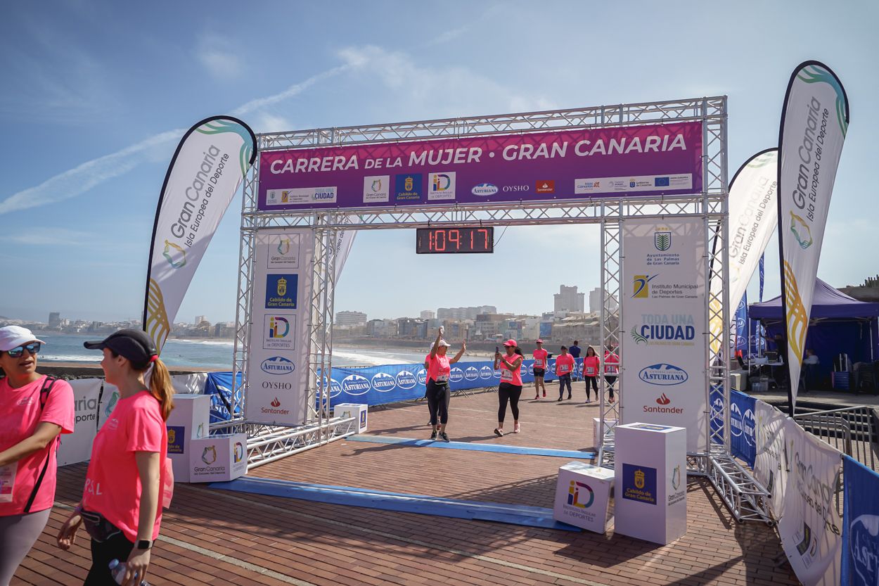Las fotos de meta de la Carrera de la Mujer de Gran Canaria 12 08 28 15701 O