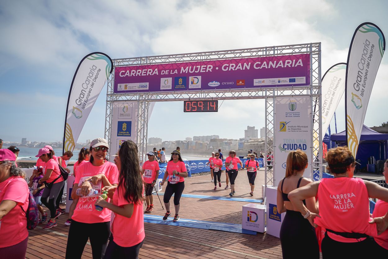 Las fotos de meta de la Carrera de la Mujer de Gran Canaria 11 58 25 15701 O