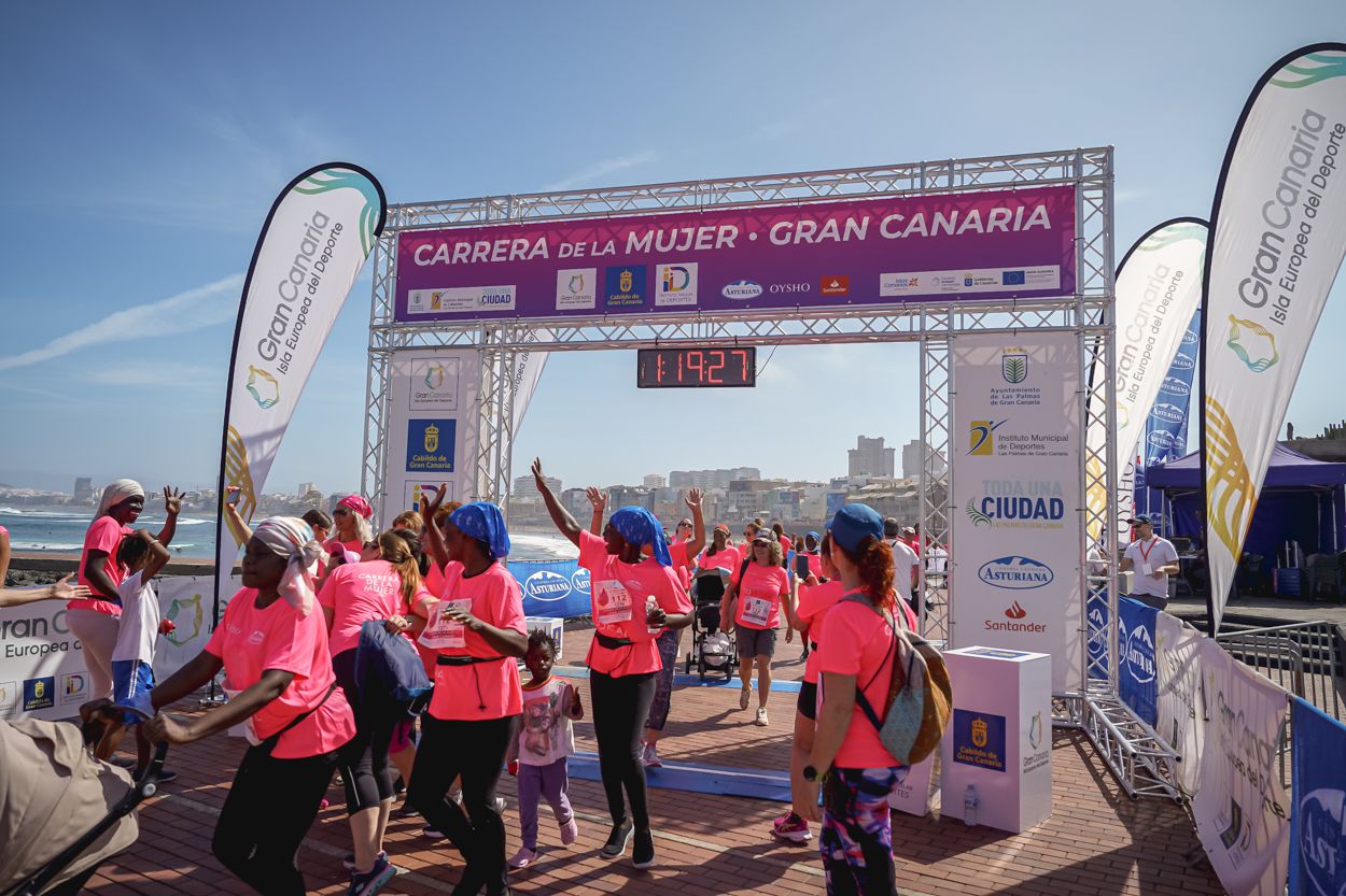 Las fotos de meta de la Carrera de la Mujer de Gran Canaria 12 18 37 15701 O