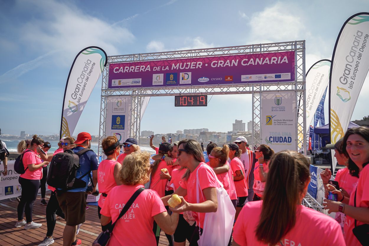 Las fotos de meta de la Carrera de la Mujer de Gran Canaria 12 03 30 15701 O