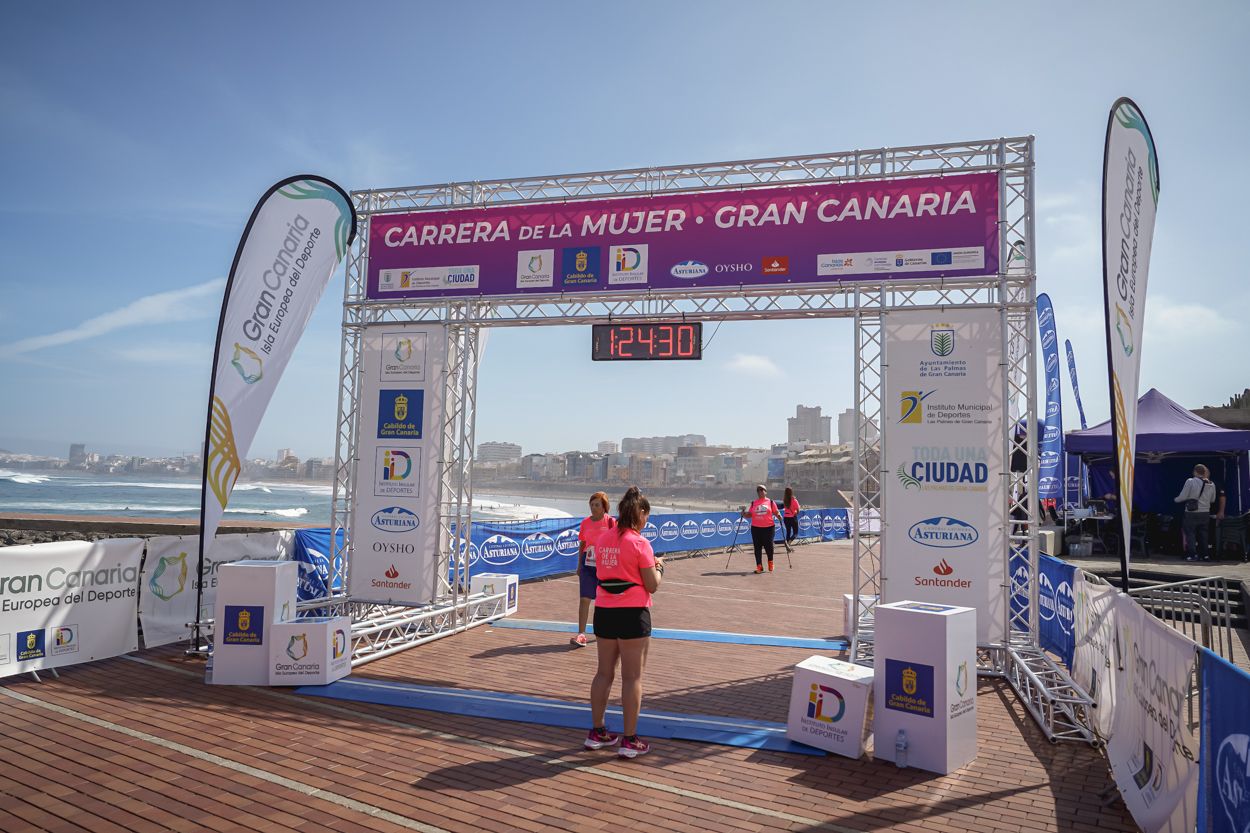 Las fotos de meta de la Carrera de la Mujer de Gran Canaria 12 23 41 15701 O