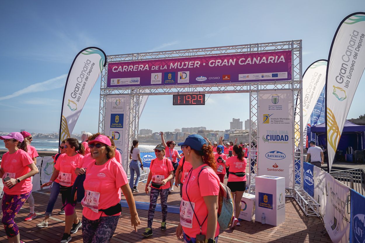 Las fotos de meta de la Carrera de la Mujer de Gran Canaria 12 18 40 15701 O