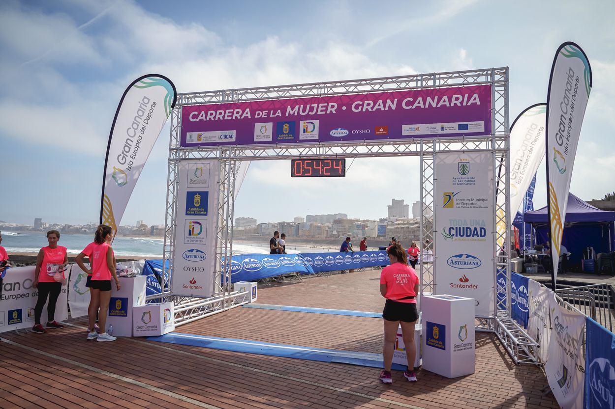 Las fotos de meta de la Carrera de la Mujer de Gran Canaria 11 53 35 15701 O