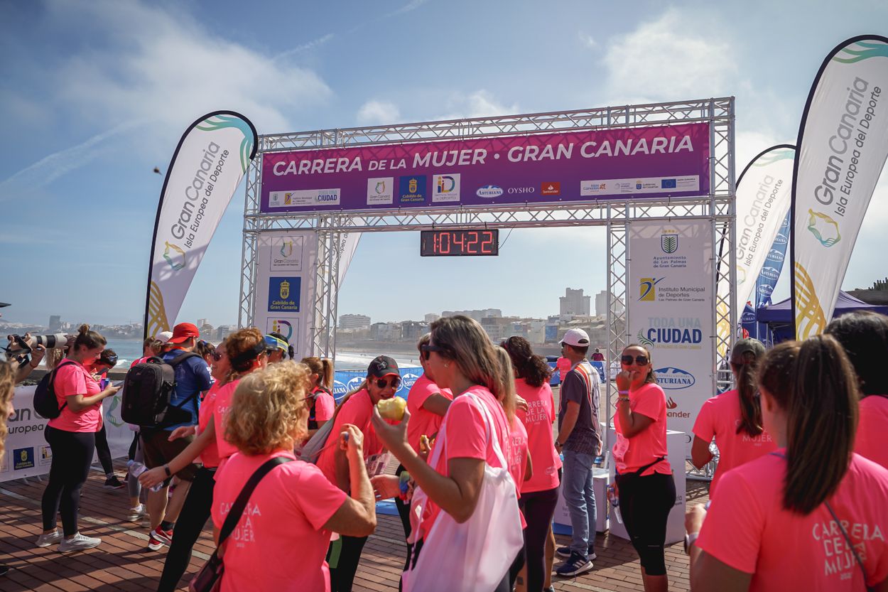 Las fotos de meta de la Carrera de la Mujer de Gran Canaria 12 03 33 15701 O