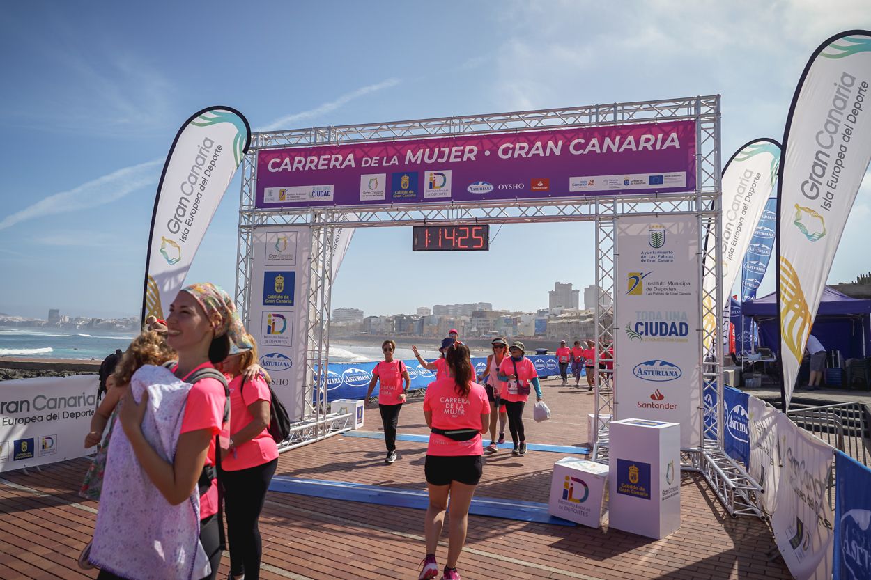 Las fotos de meta de la Carrera de la Mujer de Gran Canaria 12 13 36 15701 O