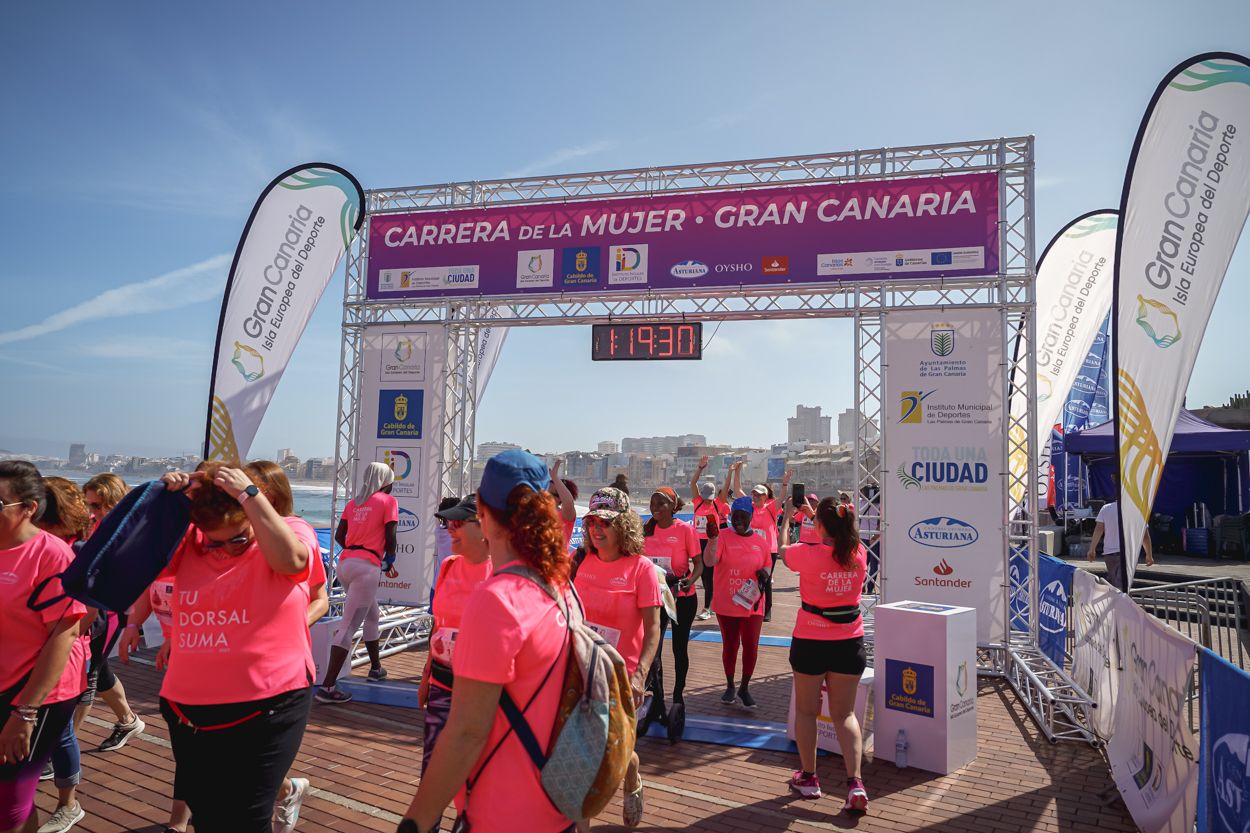 Las fotos de meta de la Carrera de la Mujer de Gran Canaria 12 18 41 15701 O