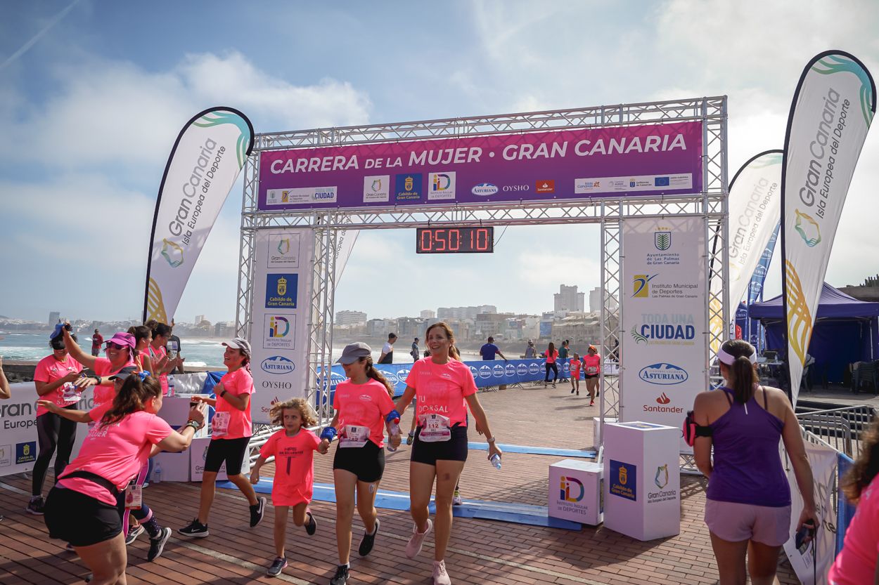 Las fotos de meta de la Carrera de la Mujer de Gran Canaria 11 49 21 15701 O