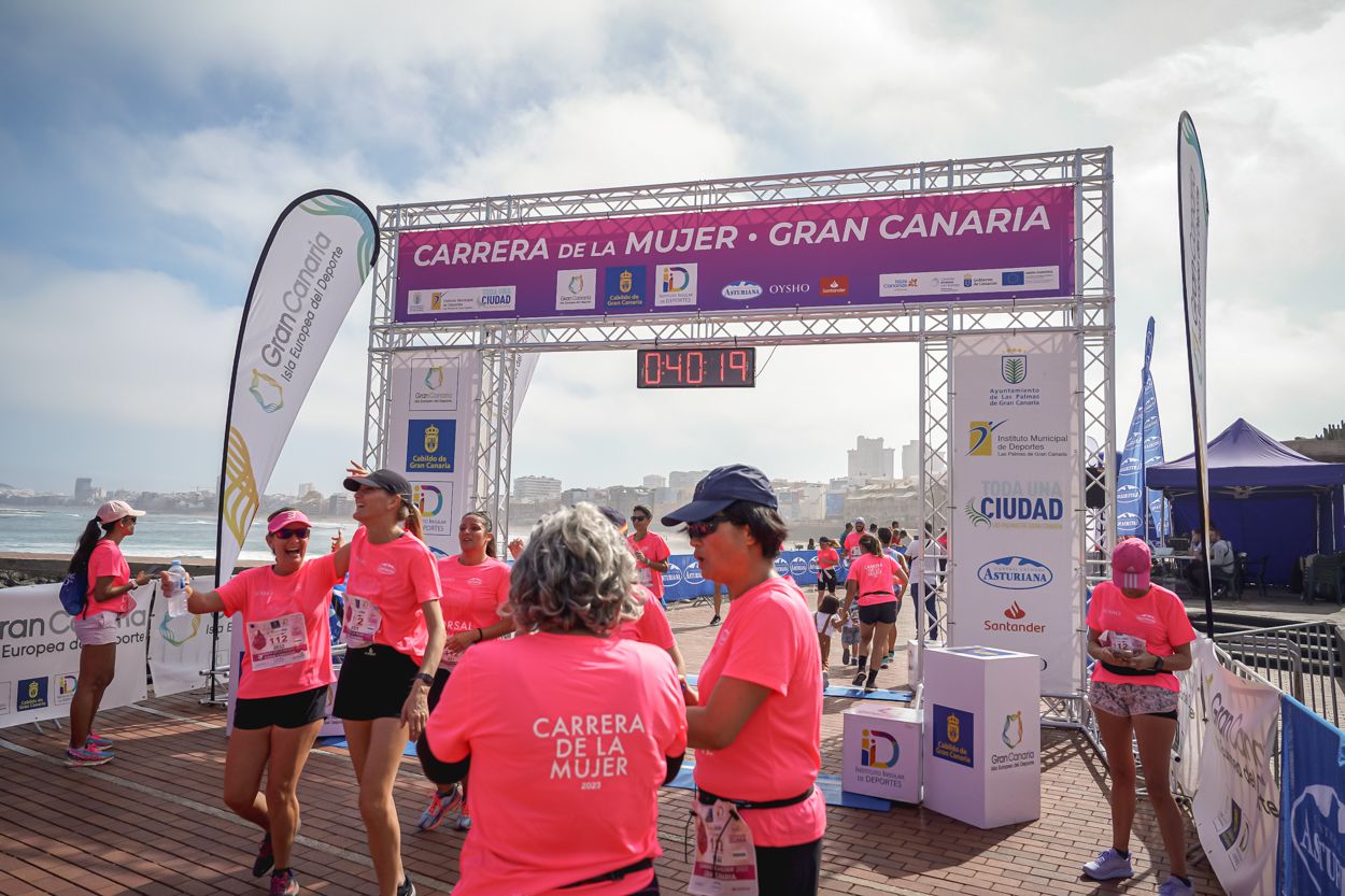 Las fotos de meta de la Carrera de la Mujer de Gran Canaria 11 39 30 15701 O