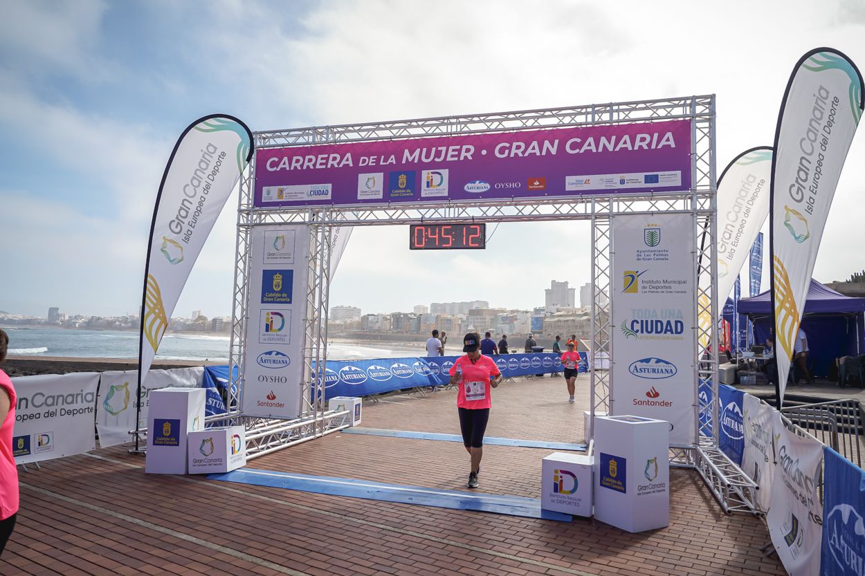 Las fotos de meta de la Carrera de la Mujer de Gran Canaria 11 44 22 15701 O