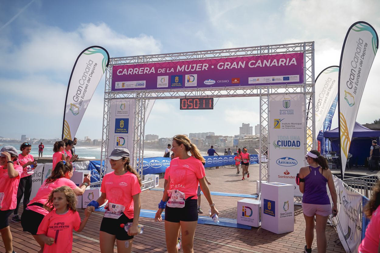 Las fotos de meta de la Carrera de la Mujer de Gran Canaria 11 49 22 15701 O