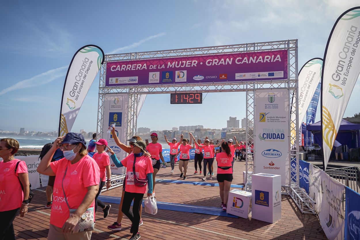 Las fotos de meta de la Carrera de la Mujer de Gran Canaria 12 13 40 15701 O