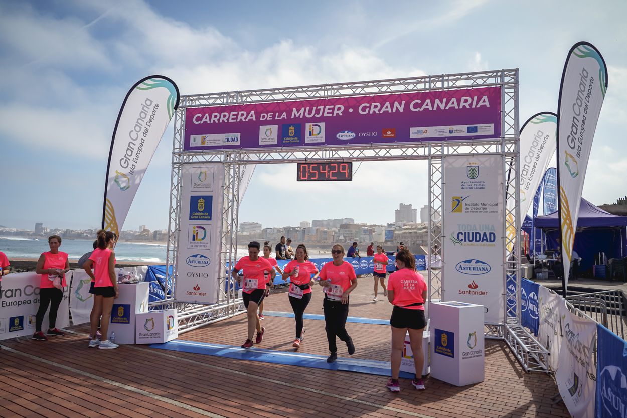 Las fotos de meta de la Carrera de la Mujer de Gran Canaria 11 53 40 15701 O
