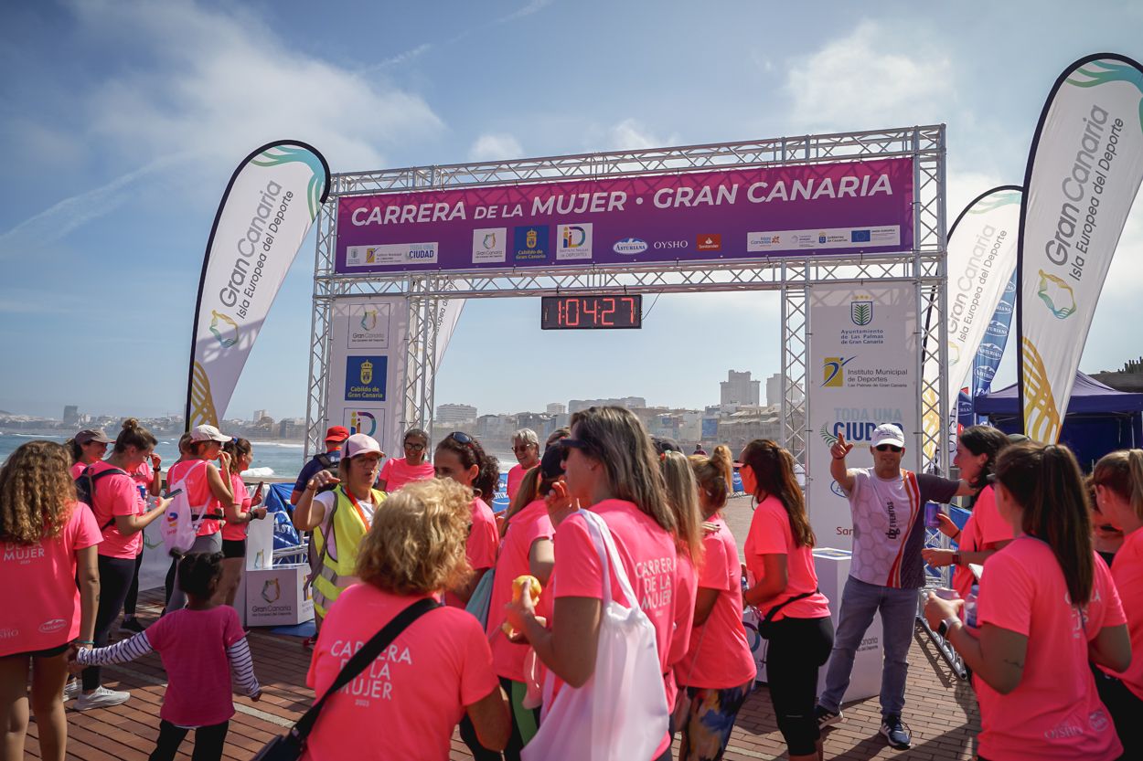 Las fotos de meta de la Carrera de la Mujer de Gran Canaria 12 03 38 15701 O