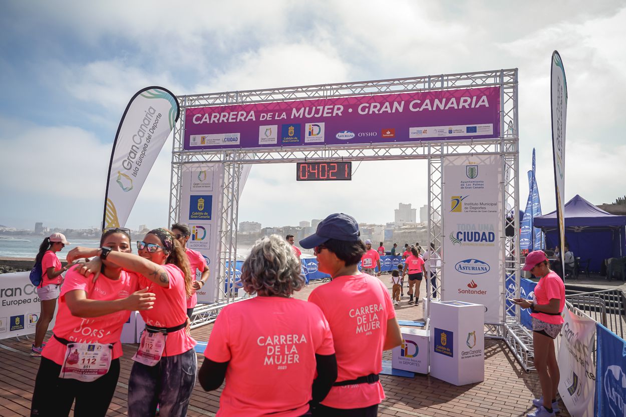 Las fotos de meta de la Carrera de la Mujer de Gran Canaria 11 39 32 15701 O