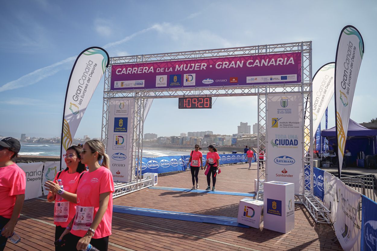 Las fotos de meta de la Carrera de la Mujer de Gran Canaria 12 08 38 15701 O