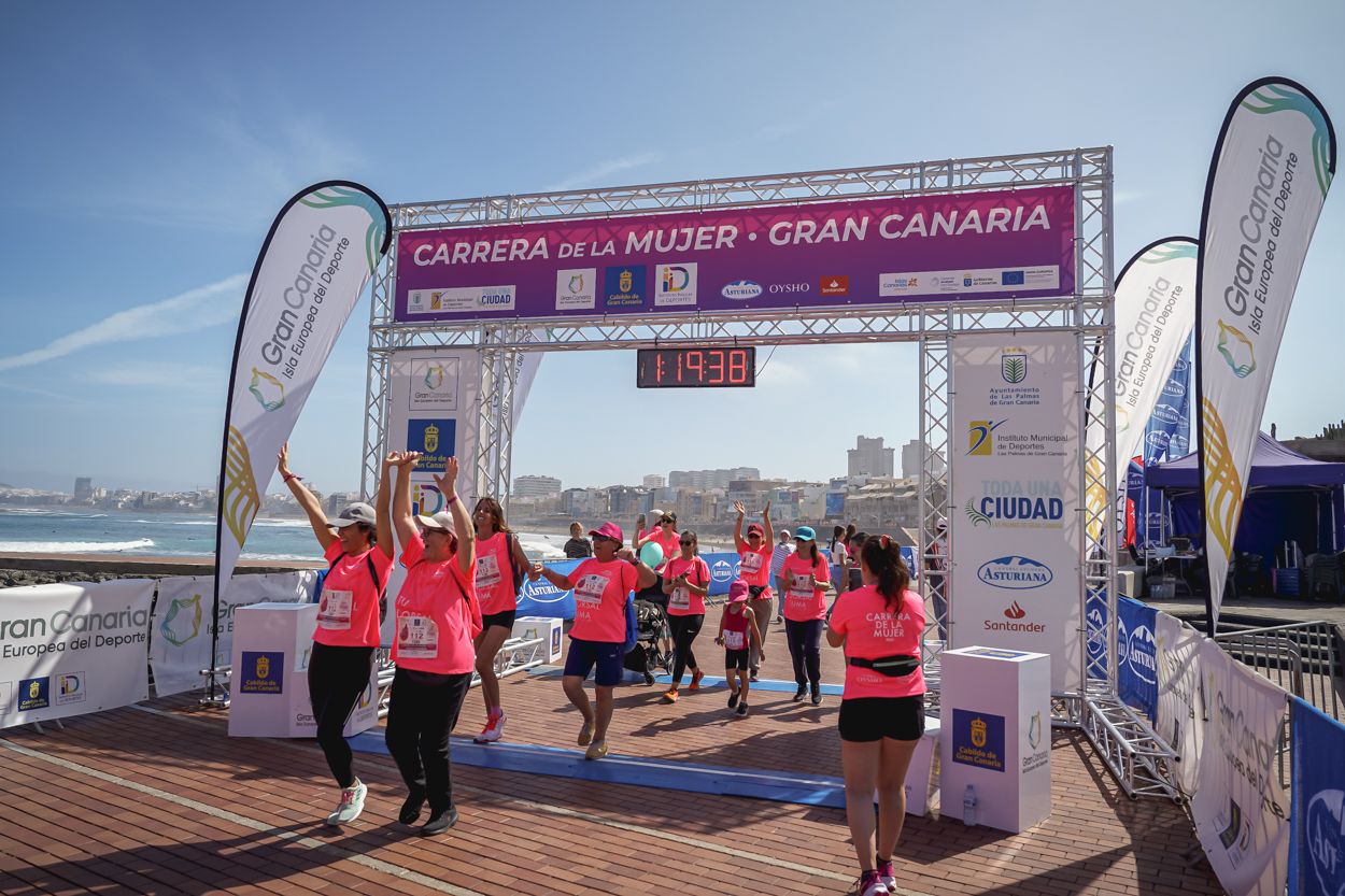Las fotos de meta de la Carrera de la Mujer de Gran Canaria 12 18 48 15701 O