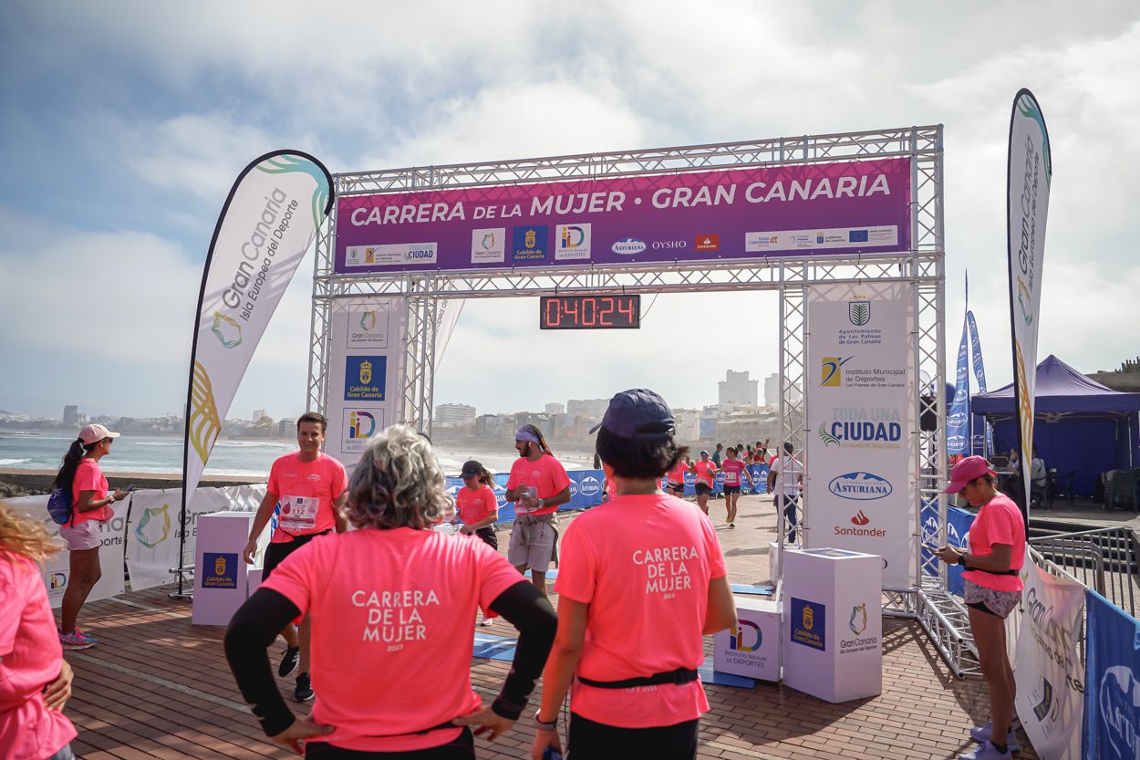 Las fotos de meta de la Carrera de la Mujer de Gran Canaria 11 39 35 15701 O