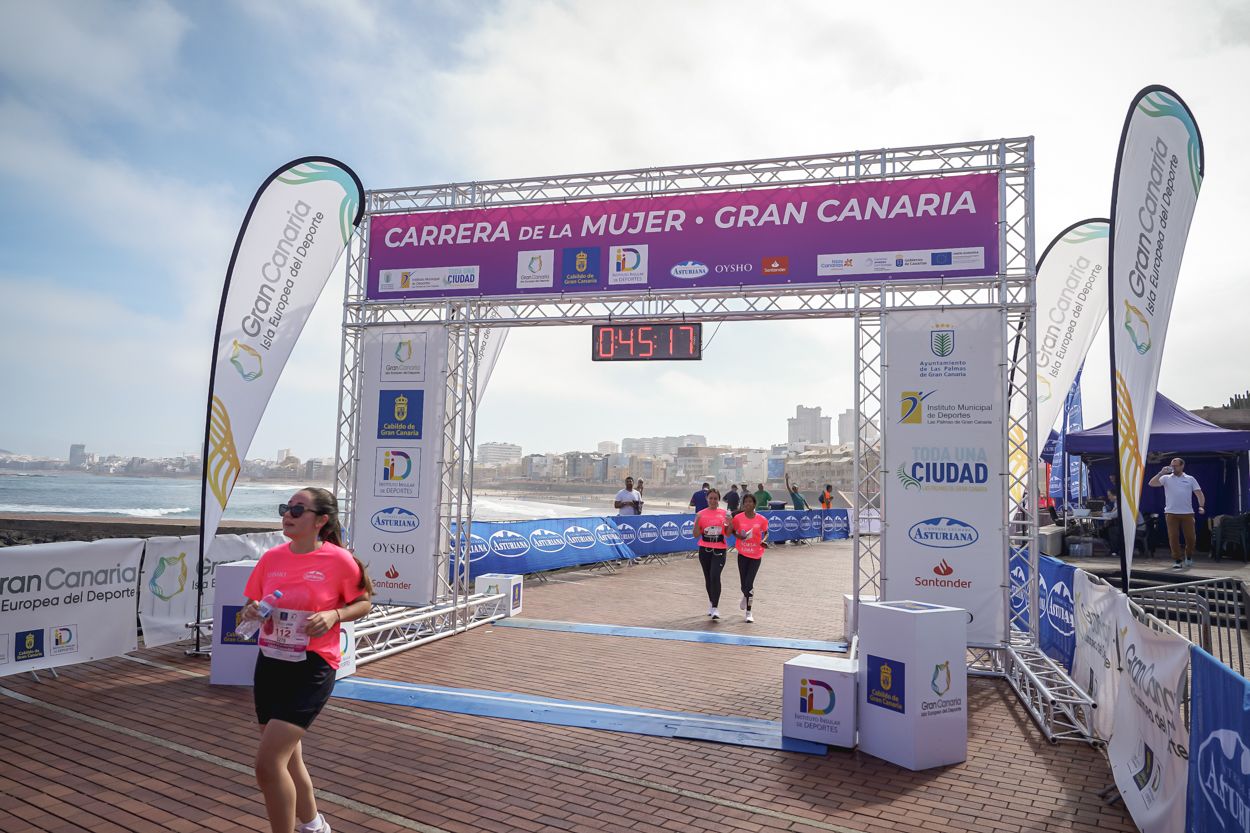 Las fotos de meta de la Carrera de la Mujer de Gran Canaria 11 44 27 15701 O
