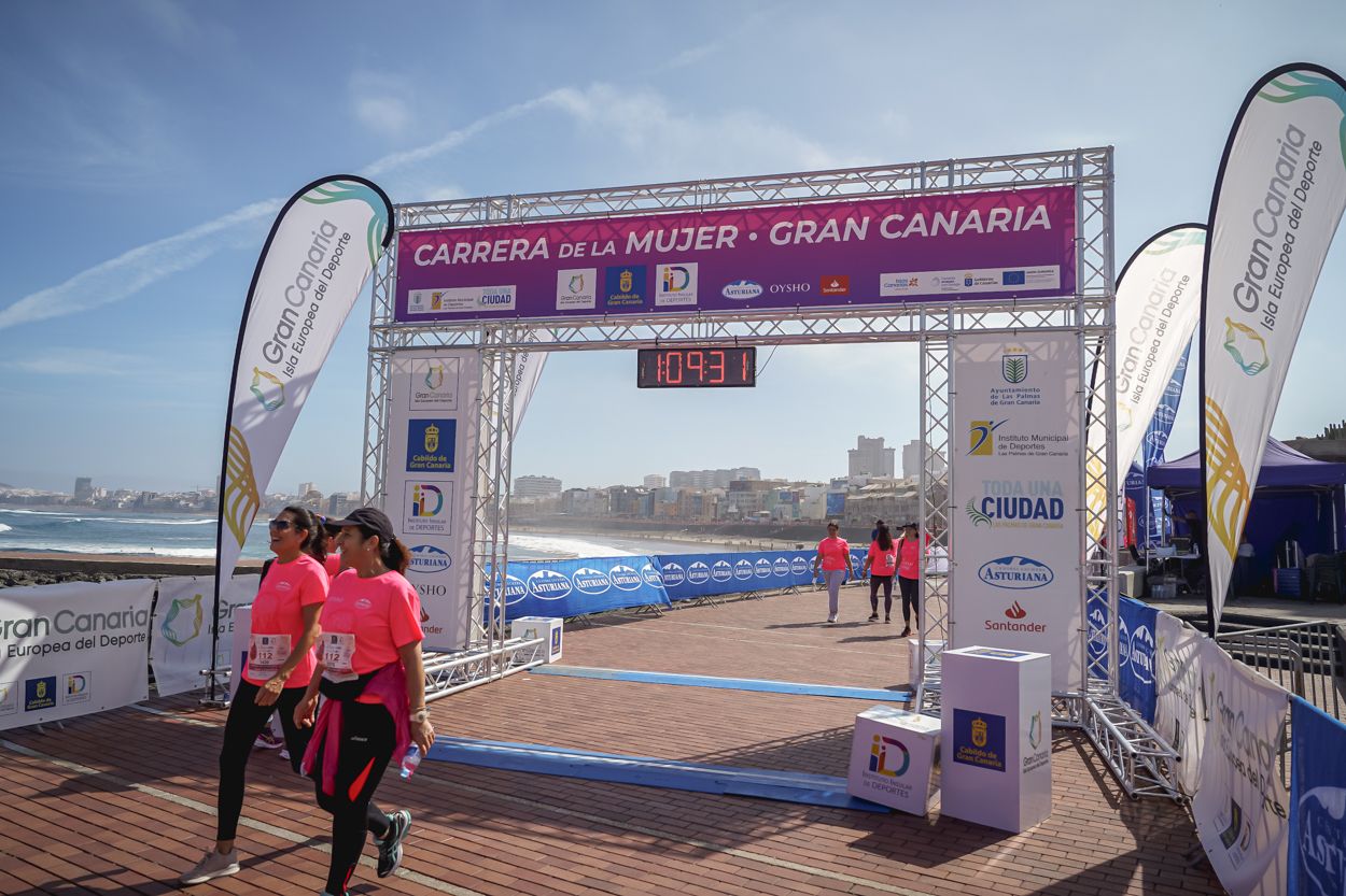 Las fotos de meta de la Carrera de la Mujer de Gran Canaria 12 08 42 15701 O