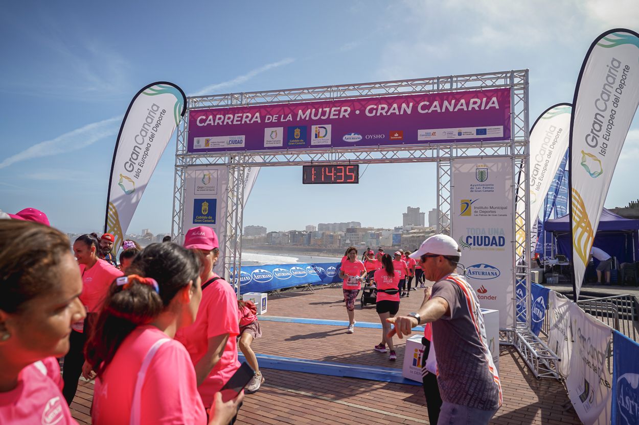 Las fotos de meta de la Carrera de la Mujer de Gran Canaria 12 13 46 15701 O