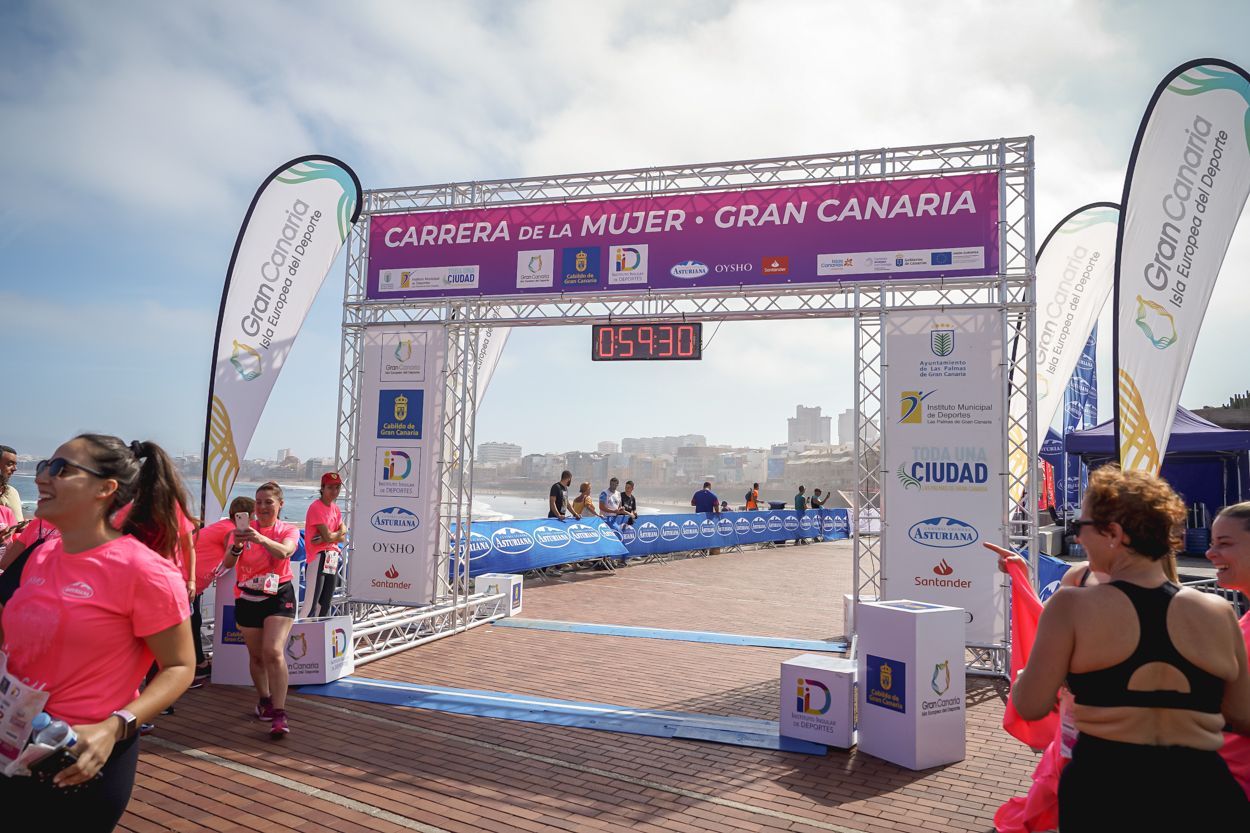 Las fotos de meta de la Carrera de la Mujer de Gran Canaria 11 58 40 15701 O