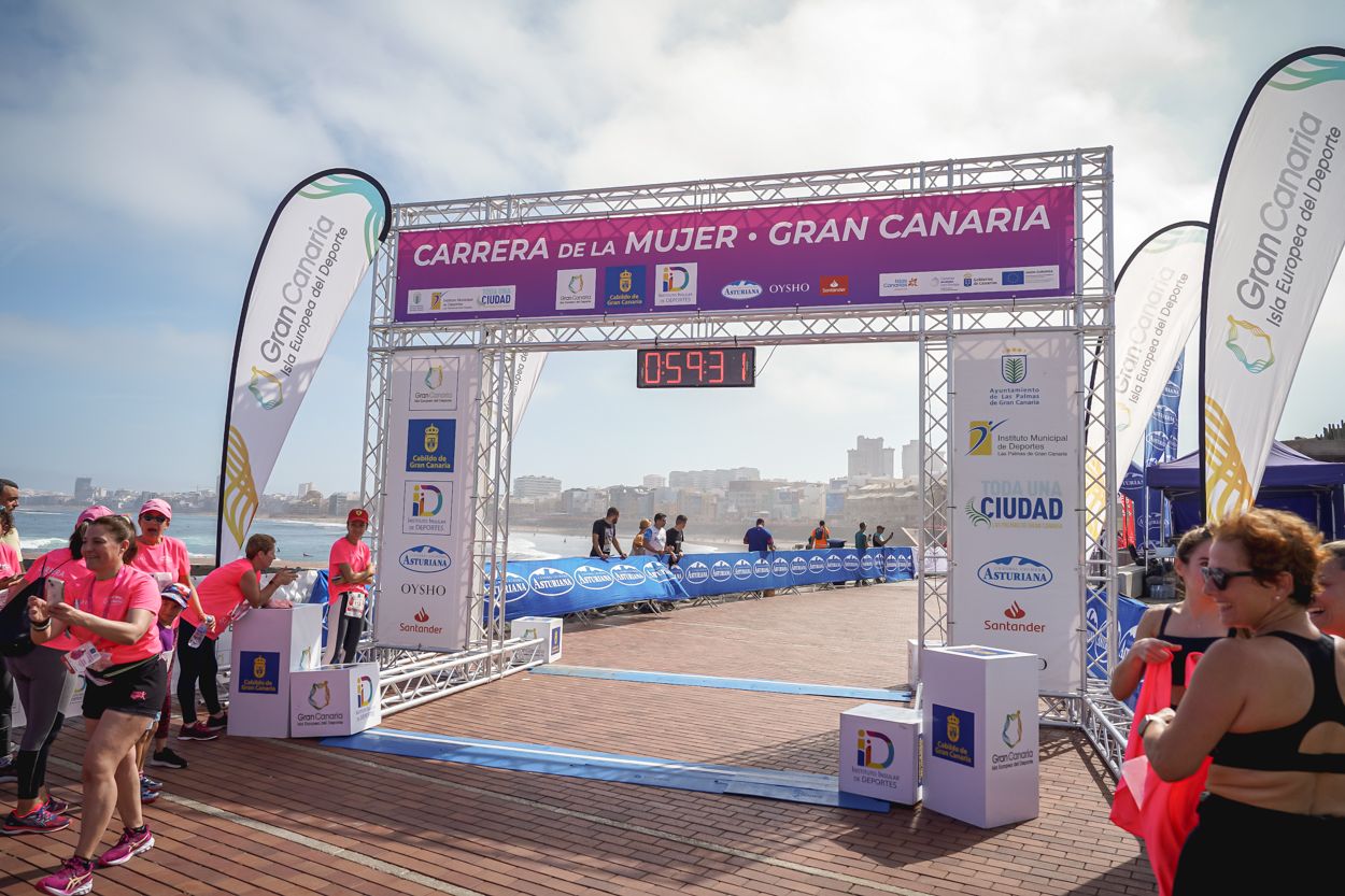 Las fotos de meta de la Carrera de la Mujer de Gran Canaria 11 58 41 15701 O