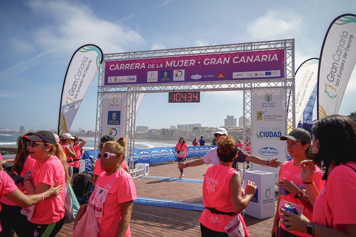 Las fotos de meta de la Carrera de la Mujer de Gran Canaria 12 03 45 15701 O