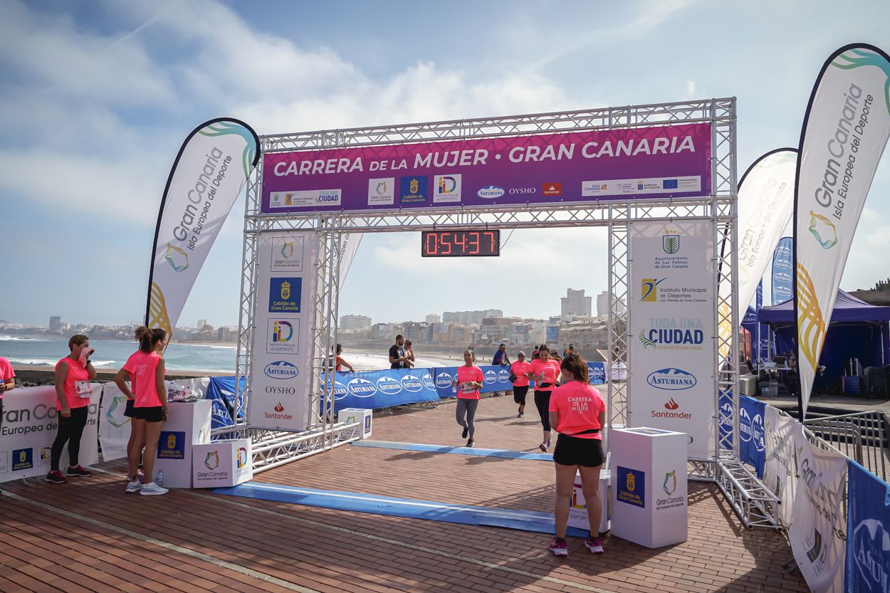 Las fotos de meta de la Carrera de la Mujer de Gran Canaria 11 53 48 15701 O