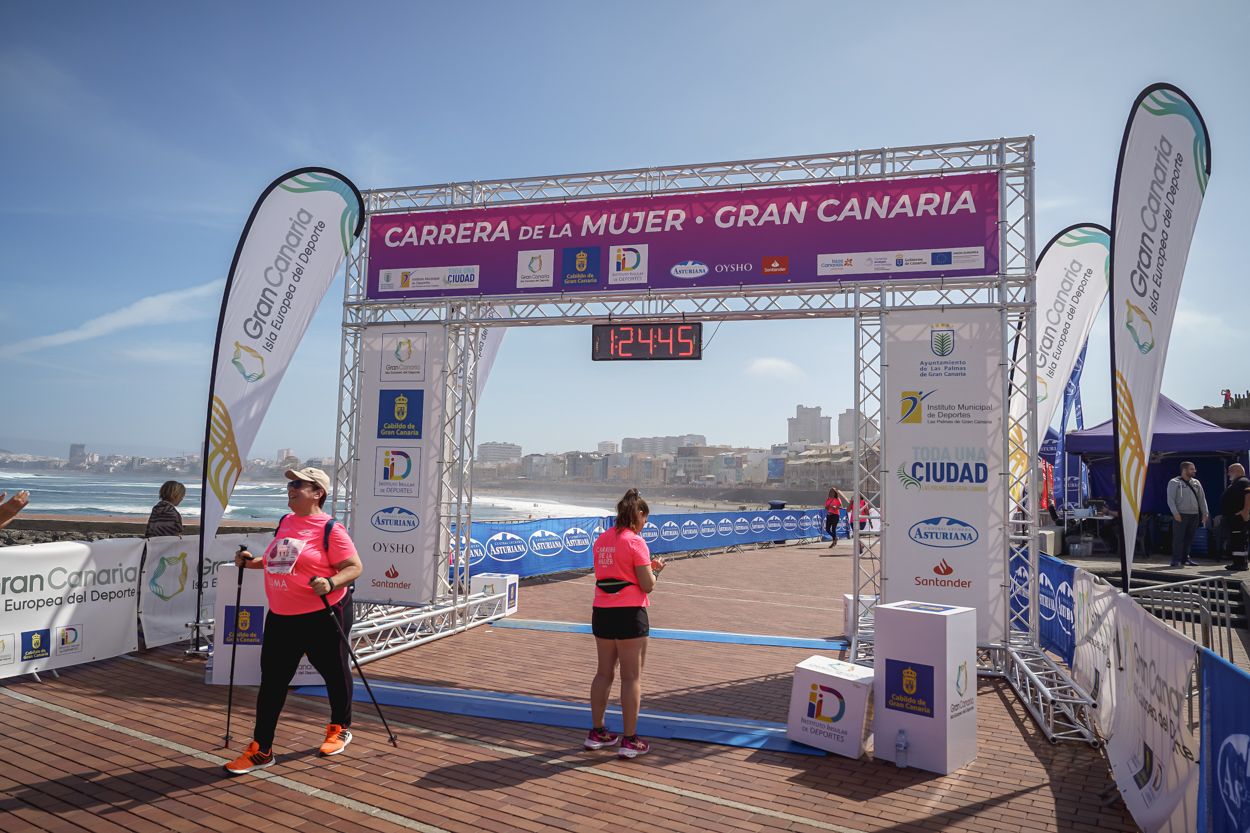 Las fotos de meta de la Carrera de la Mujer de Gran Canaria 12 23 56 15701 O
