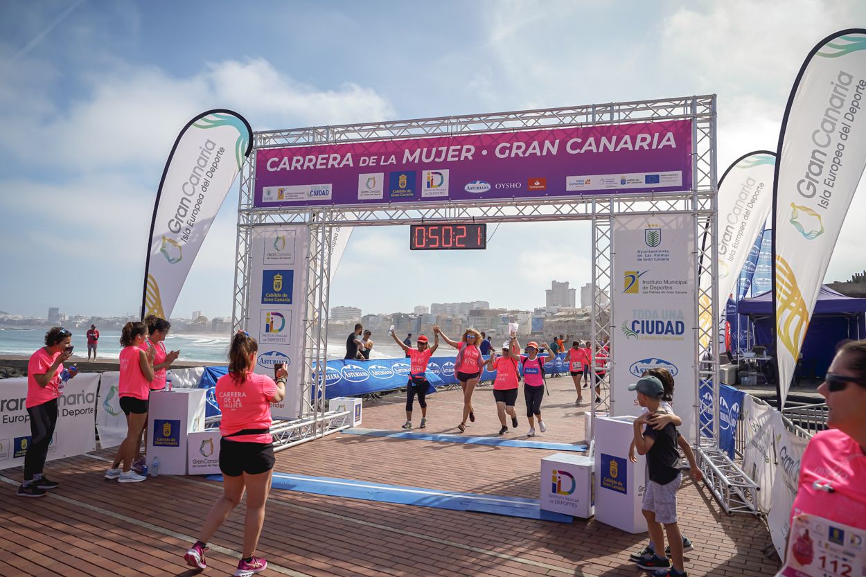 Las fotos de meta de la Carrera de la Mujer de Gran Canaria 11 49 32 15701 O
