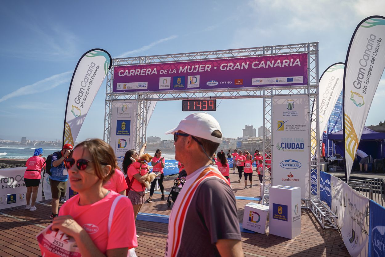 Las fotos de meta de la Carrera de la Mujer de Gran Canaria 12 13 50 15701 O