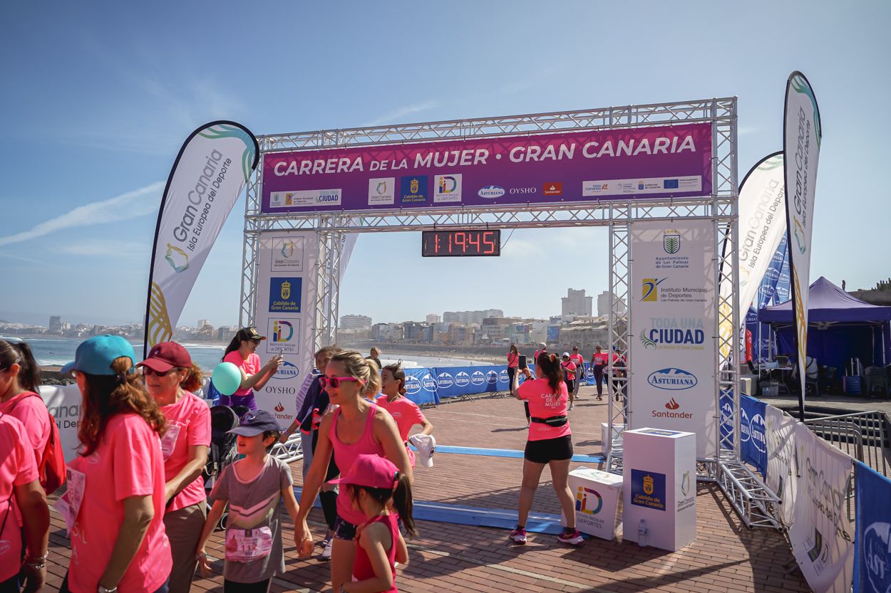Las fotos de meta de la Carrera de la Mujer de Gran Canaria 12 18 56 15701 O