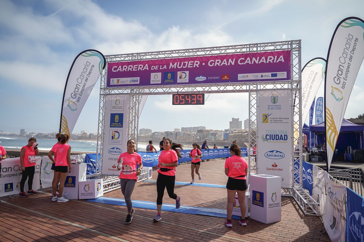 Las fotos de meta de la Carrera de la Mujer de Gran Canaria 11 53 50 15701 O