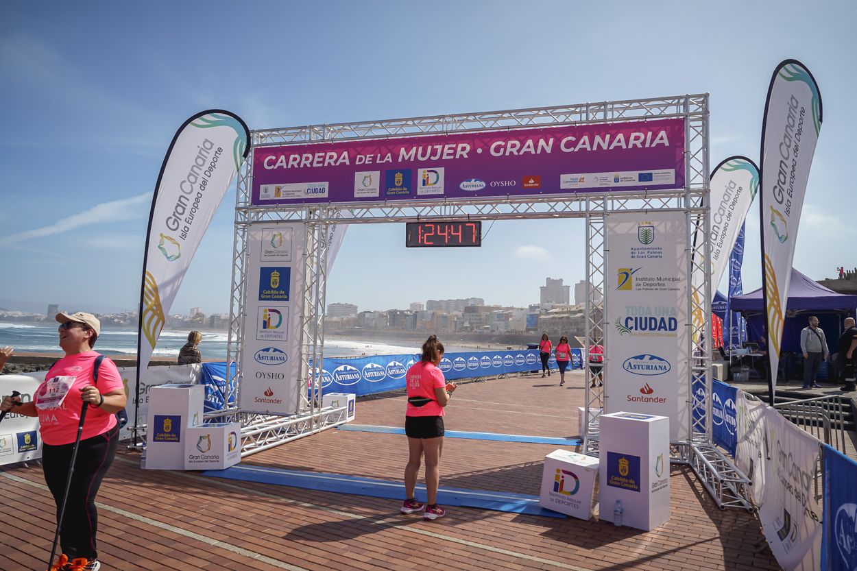 Las fotos de meta de la Carrera de la Mujer de Gran Canaria 12 23 58 15701 O