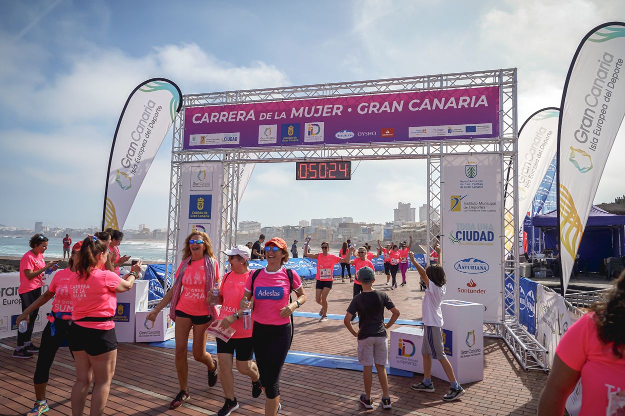 Las fotos de meta de la Carrera de la Mujer de Gran Canaria 11 49 35 15701 O