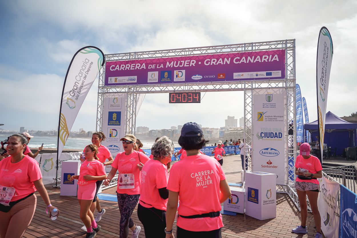 Las fotos de meta de la Carrera de la Mujer de Gran Canaria 11 39 45 15701 O